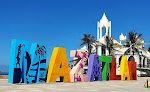 La Casa Del Faro Azul Marino
